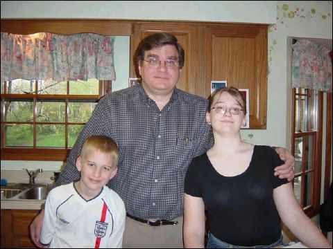 DSC00335 Dad and Kids