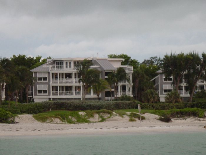 Can you see Liz? -- 20th Anniversay Cruise on Lady Chadwich