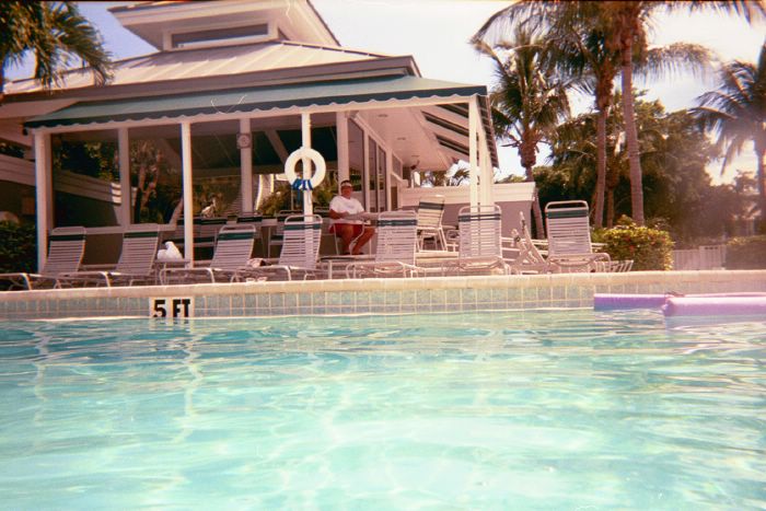 Daddie Reading at the Shoeprint Pool