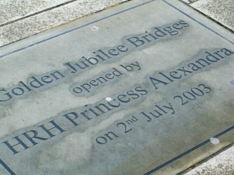 CIMG1727.jpg - Golden Jubilee Bridges