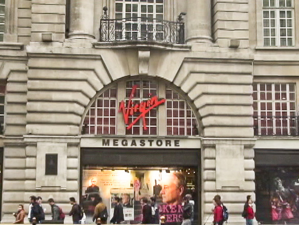 DSC00332.jpg - Picadilly Circus, Virgin Megastore