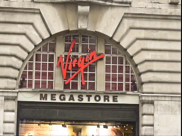 DSC00333.jpg - Picadilly Circus, Virgin Megastore