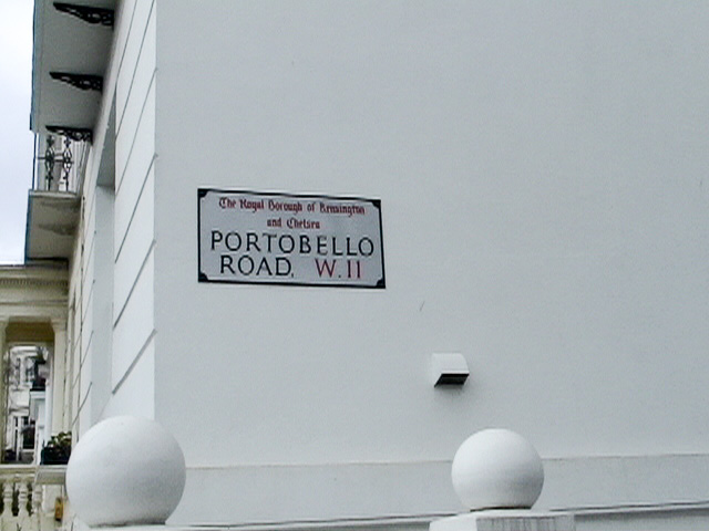 London040106-00250.jpg - The Royal Borough of Kensington and Chelsea. Portobello Road