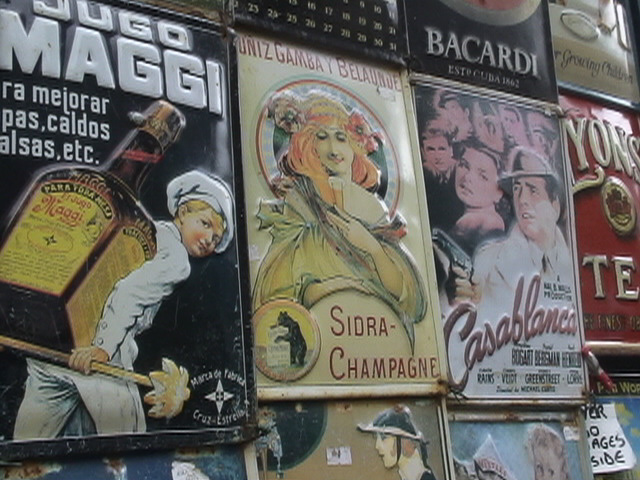 London040106-00251.jpg - Portobello Nostalgic Images, 80 Portobello Rd