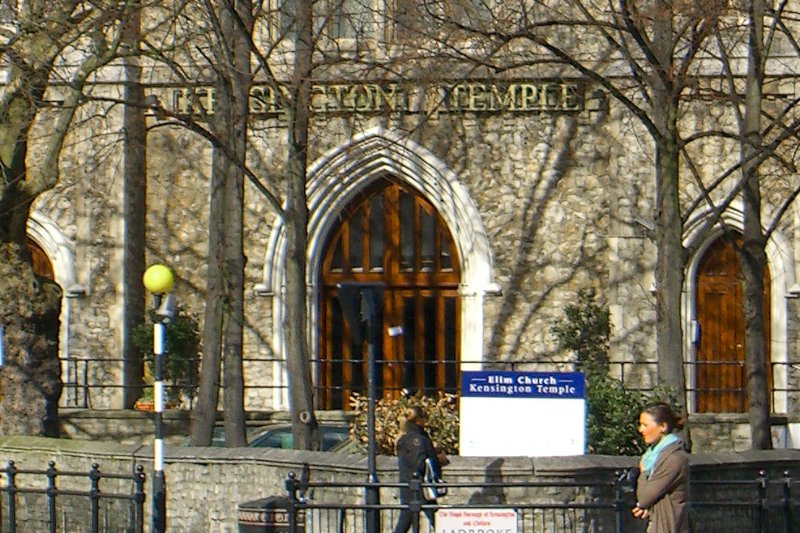 London040106-1754-3.jpg - Elim Church, Kensington Temple, Kensington Pk Rd