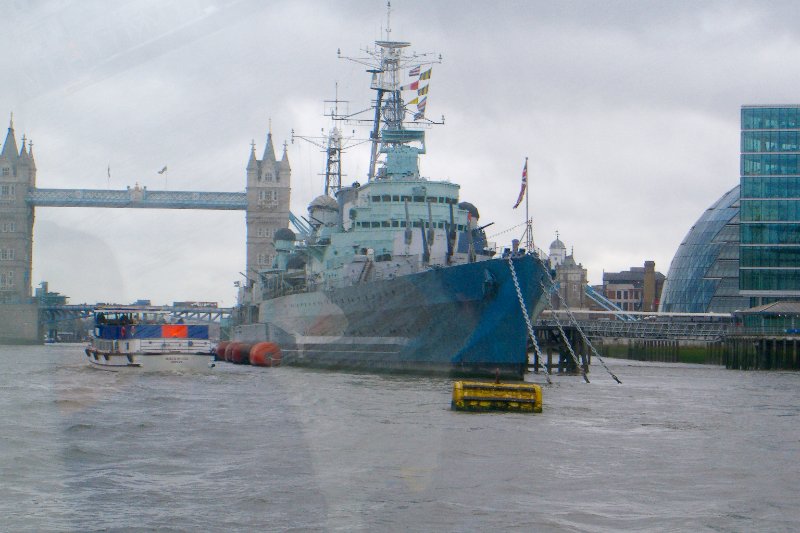 CIMG1924.jpg - HMS Belfast, London City Hall, Spherical building.