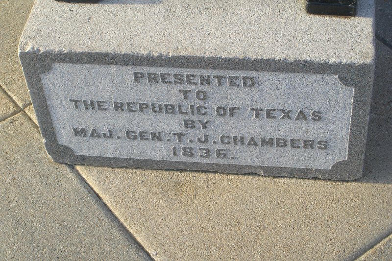 CIMG7886.JPG - Cannon Presented to the Republic of Texas 1836
