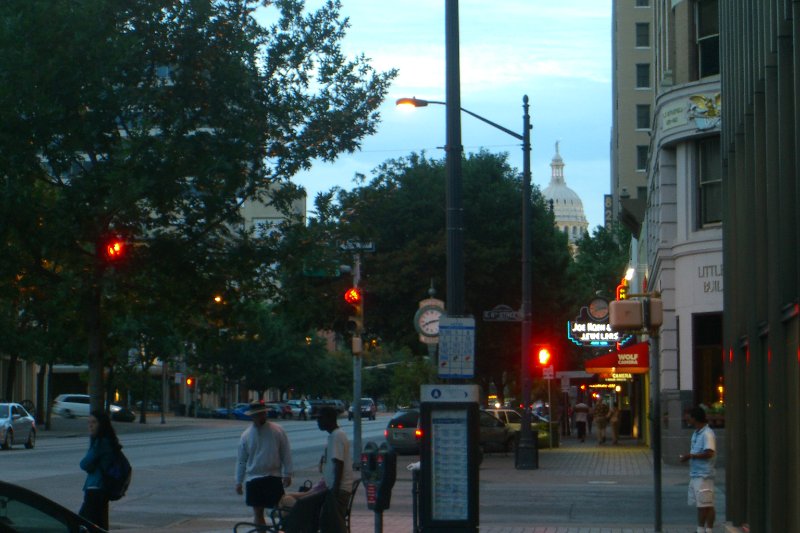 CIMG7977.JPG - Texas State Capitol viewed from 6th and Congress Ave