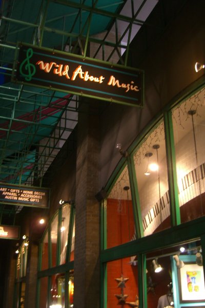 CIMG8010.JPG - Wild About Music