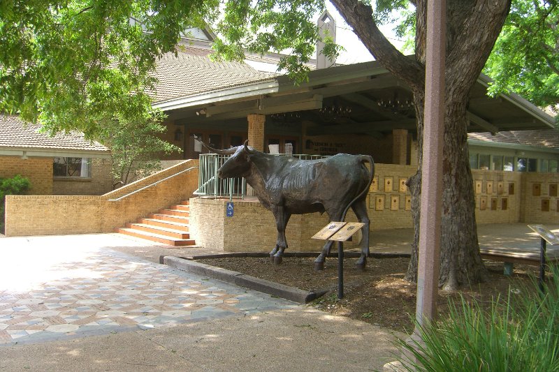 CIMG8116.JPG - UT Texas Alumni Center