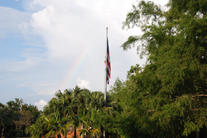 DSC_0186.JPG - Sanibel Rainbow - Near Jerry's
