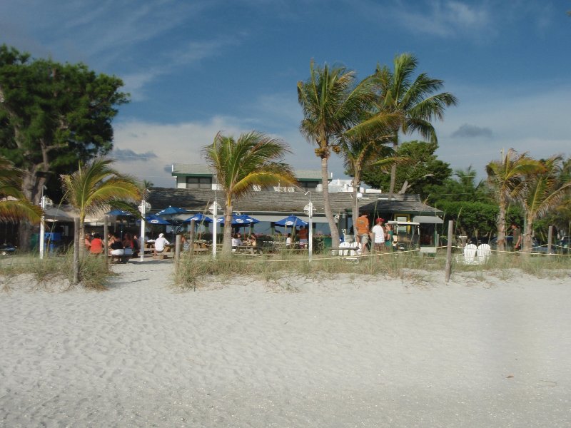 P6030359.JPG - Mucky Duck - Beach on Gulf
