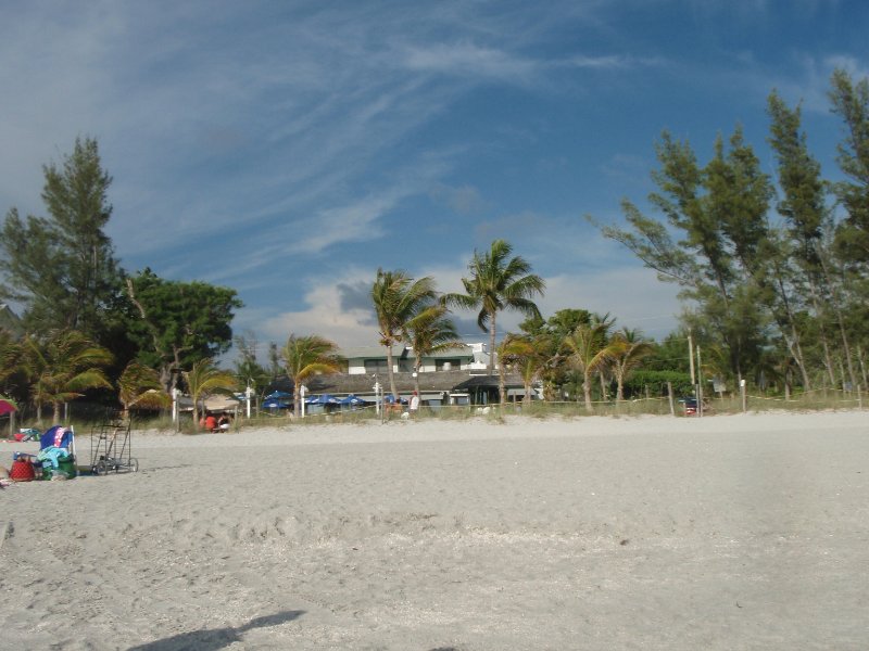 P6030365.JPG - Mucky Duck - Beach on Gulf