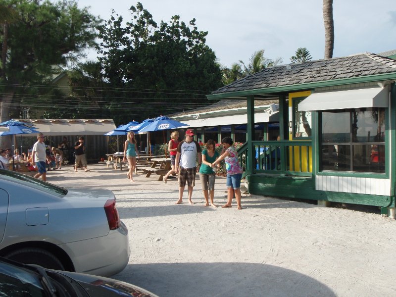 P6030366.JPG - Mucky Duck - Beach on Gulf