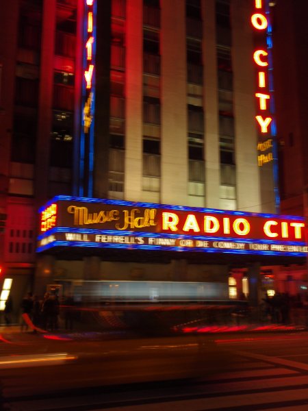 P2160197.JPG - Walking Down Ave of Americas - Radio City Music Hall