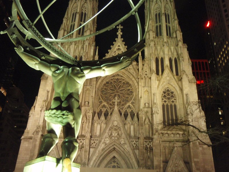 P2160230.JPG - St. Patrick's Cathedral-view from 5th Ave, Atlas sculpture in foreground