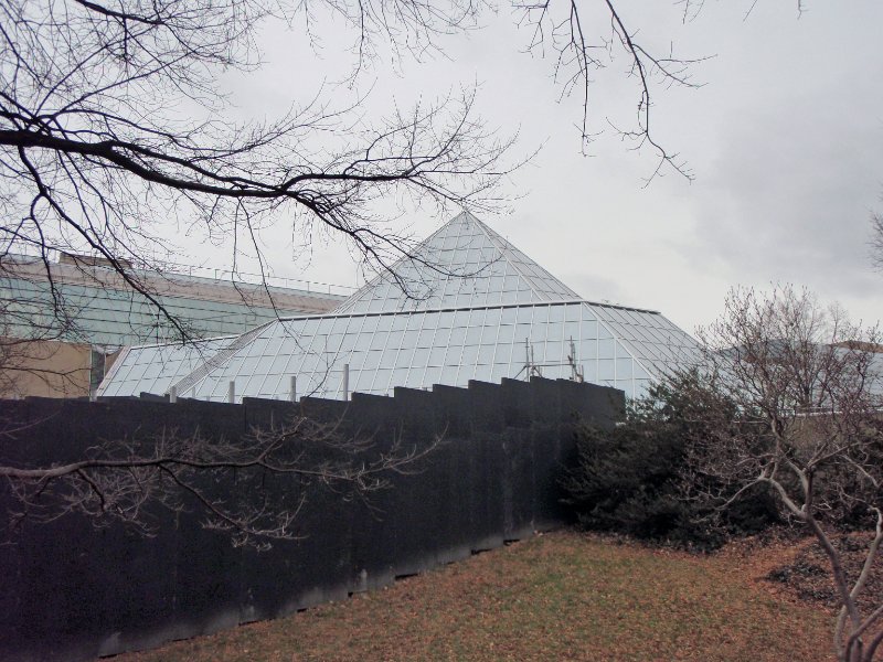 P2170275_edited-1.jpg - Central Park Behind the Met