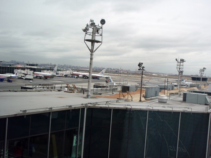 P2170306_edited-2.jpg - La Guardia