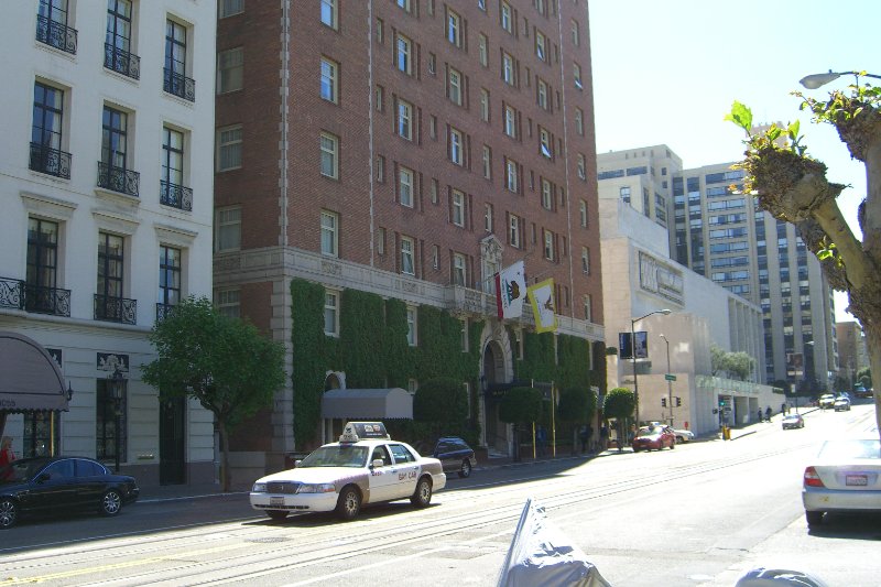 CIMG6351.JPG - Huntington Hotel