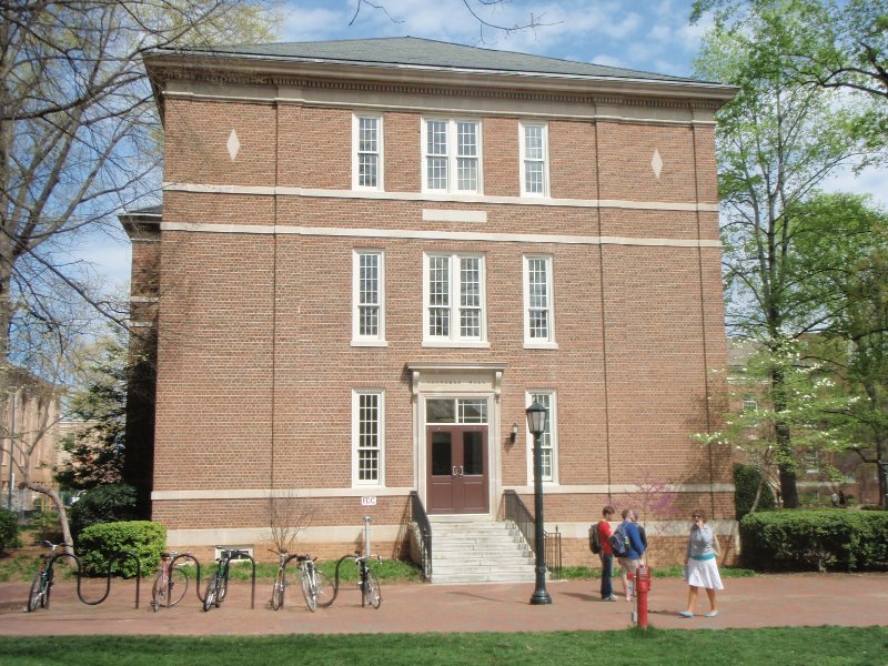 P4020133.JPG - Saunders Hall