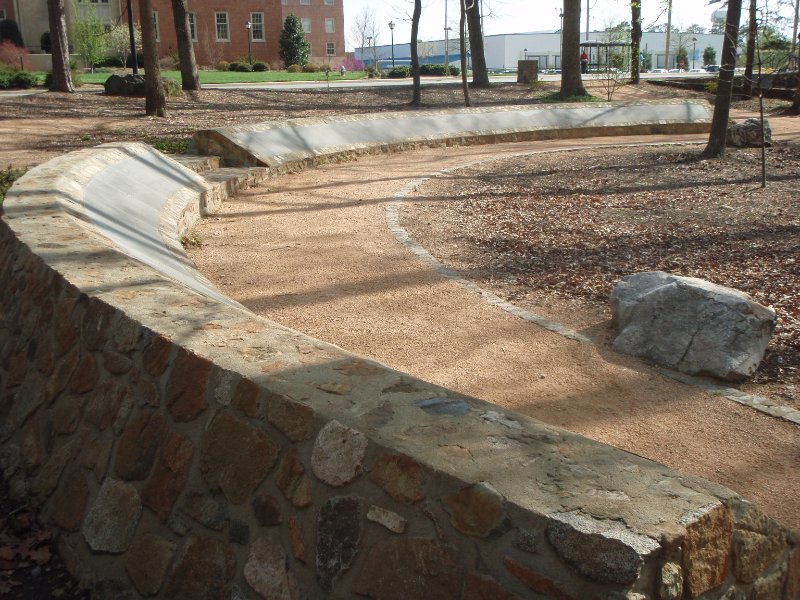 P4020165.JPG - University Memorial Grove 2005 at South Road and Country Club Rd