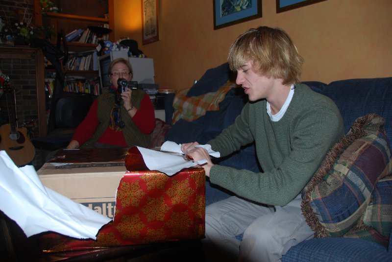 DSC_2100.JPG - Christmas Morning