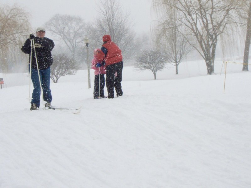 ArrowheadXski011009-1100002.jpg - Just outside the Arrowhead club house