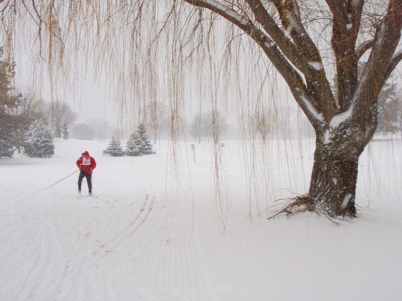 ArrowheadXski011009-1100004.jpg - Just outside the Arrowhead club house