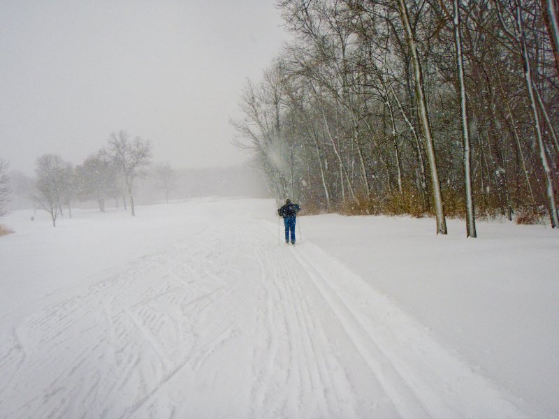 ArrowheadXski011009-1100009.jpg - Looking South, 6th fairway, Arrowhead West Course