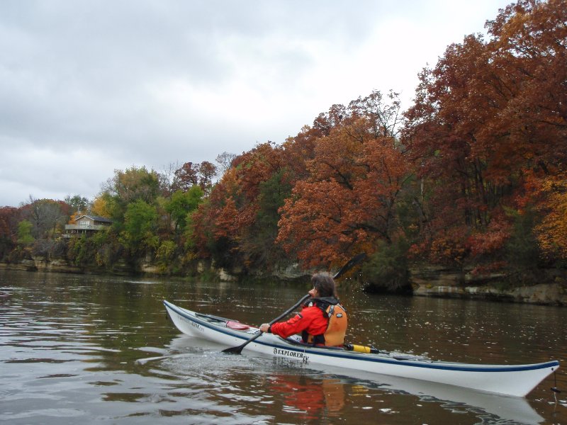 PA240007.jpg - Some small sandstone bluffs, just outside of Sheridan