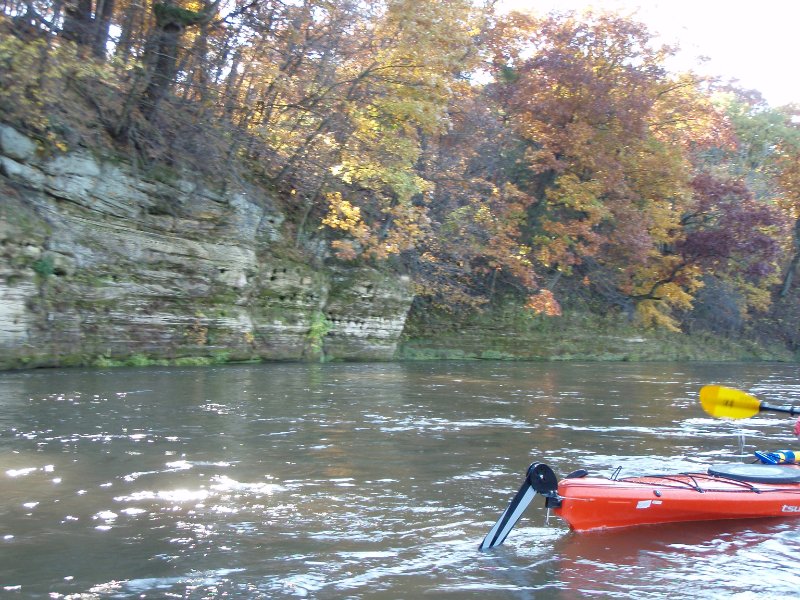PA240054.jpg - Sandstone bluffs, Indian Island area