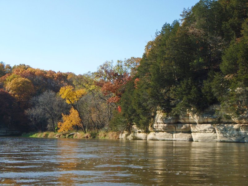 PA240070.jpg - Sandstone bluffs, Blakes Landing area
