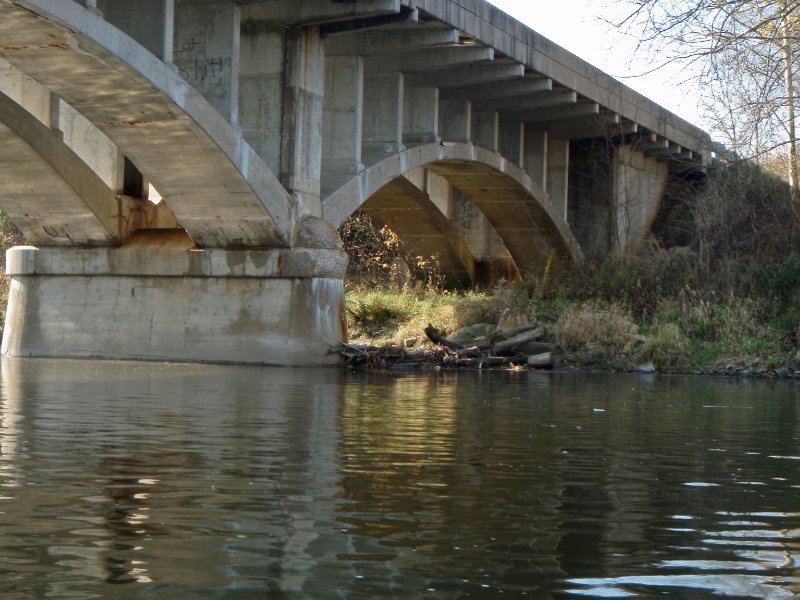 FoxRiverKayak110809-080025.jpg - 41st Road / IL-52 bridge over the Fox River