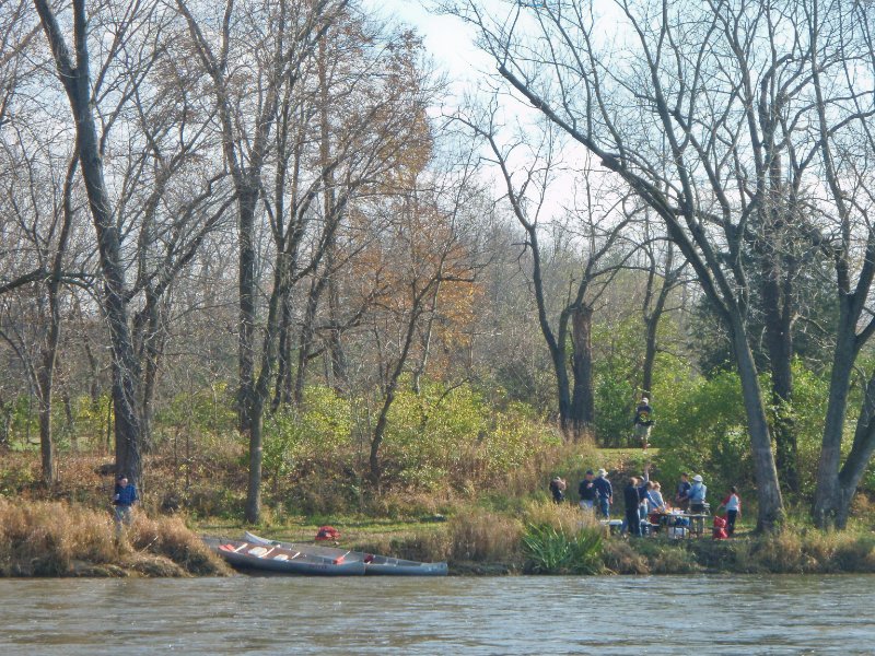 FoxRiverKayak110809-080030.jpg - Parkland area near Fox River Resort in Sheridan, IL