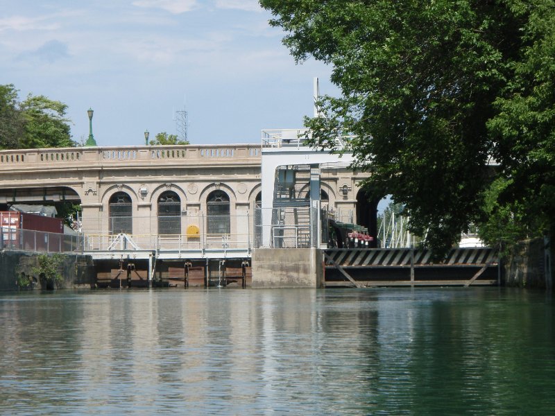 NorthShoreChannel080909-8090057.jpg - Lake Michigan locks in Wilmette.