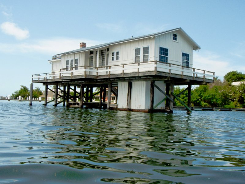 Captiva052409-5250055.jpg - House on Stilts