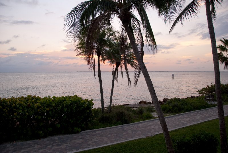 Captiva052409-7364.jpg - Redfish Pass Sunrise
