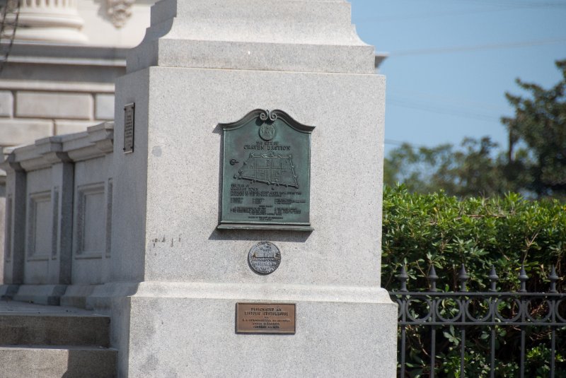 Charleston100309-9640.jpg - The site of Craven Bastion, plaque in front of the US Customs House