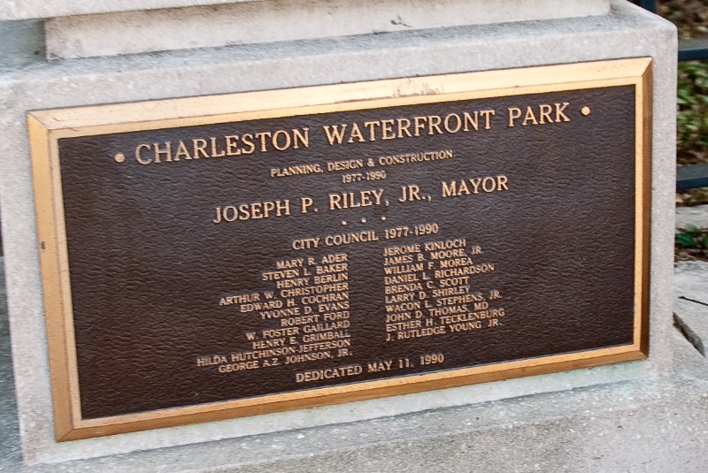 Charleston100309-9652.jpg - Charleston Waterfront Park