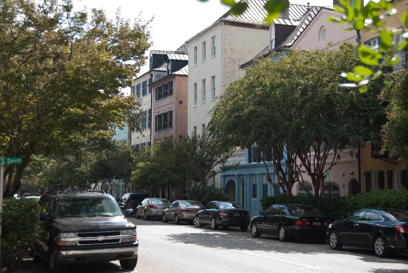 Charleston100309-9682.jpg - Walking through historic Charleston