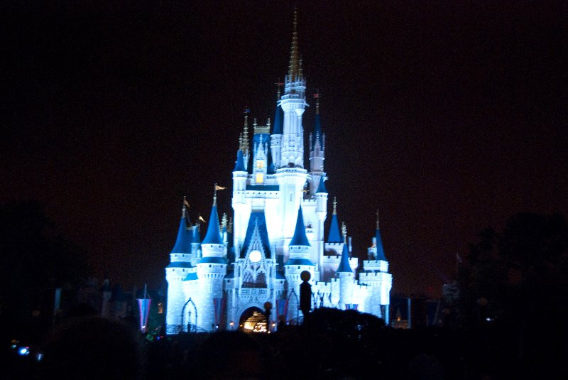 DisneyWorld022709-3440.jpg - Magic Kingdom - "WISHES" Fireworks Show