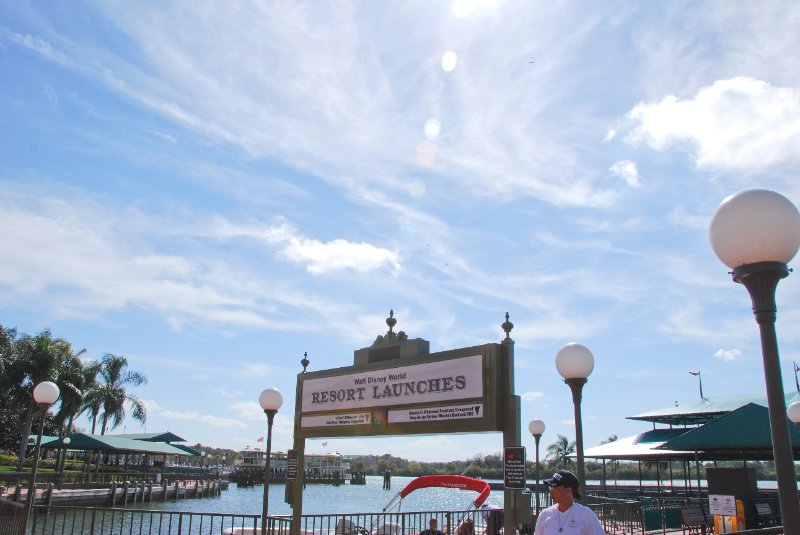 DisneyWorld022709-2877.jpg - Walking from the Monorail station to the entrance of the Magic Kingdom