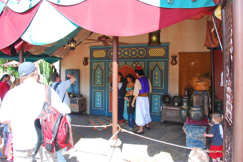 DisneyWorld022709-2910.jpg - Alandin and Jasmine