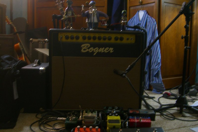 CIMG1554.jpg - Guitar and Music Equipment