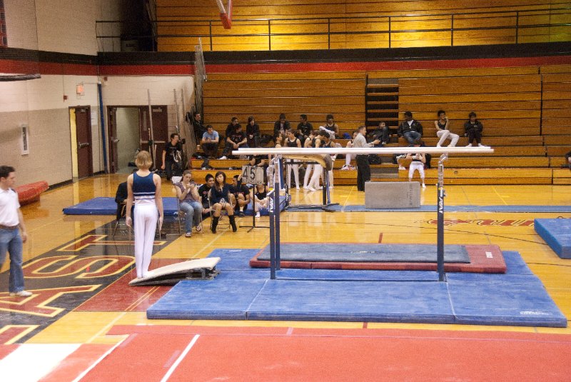 GymnasticsSpring09-4115.jpg - Glenbard East