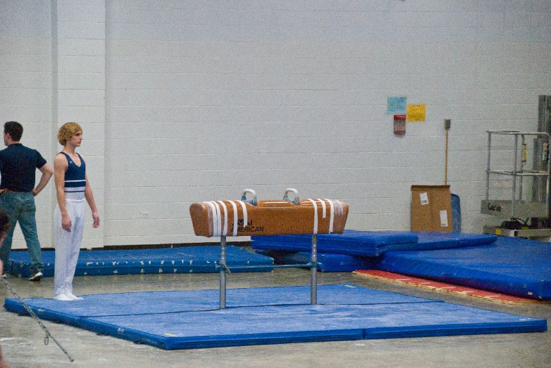 GymnasticsSpring09-3758.jpg - York at NNHS