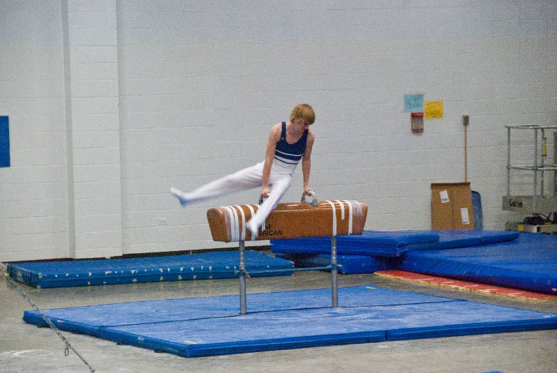 GymnasticsSpring09-3761.jpg - York at NNHS