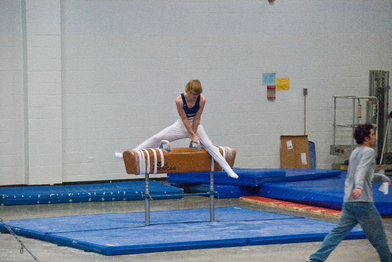 GymnasticsSpring09-3765.jpg - York at NNHS
