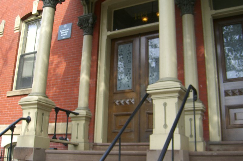 LizRISD090809-1908.jpg - Liz Move's Into Dwight House, Fall 2009 Jr Year at RISD