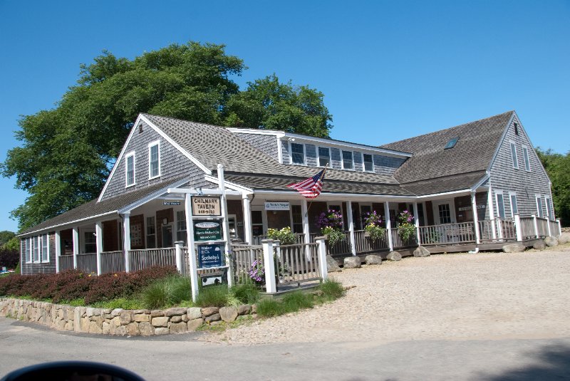 DSC_7697.jpg - Drive Chilmark.  Chilmark Tavern
